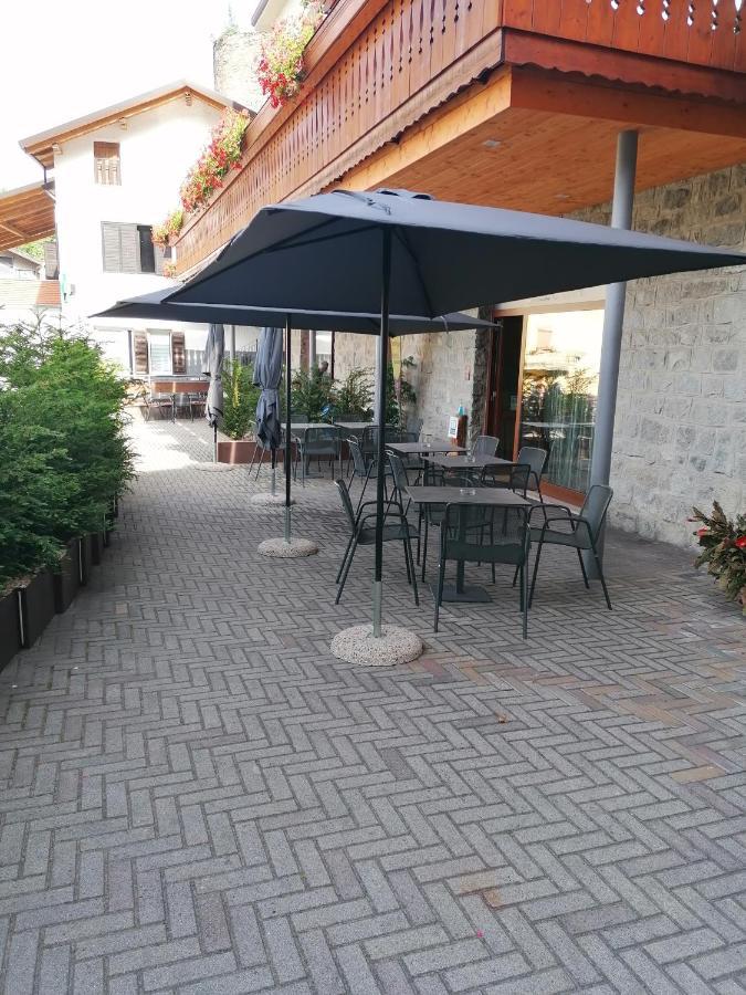 B&B Castello Cimbergo ภายนอก รูปภาพ